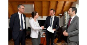 Dr. Almond Förderung Wissing Sommerreise Start Up Neubau