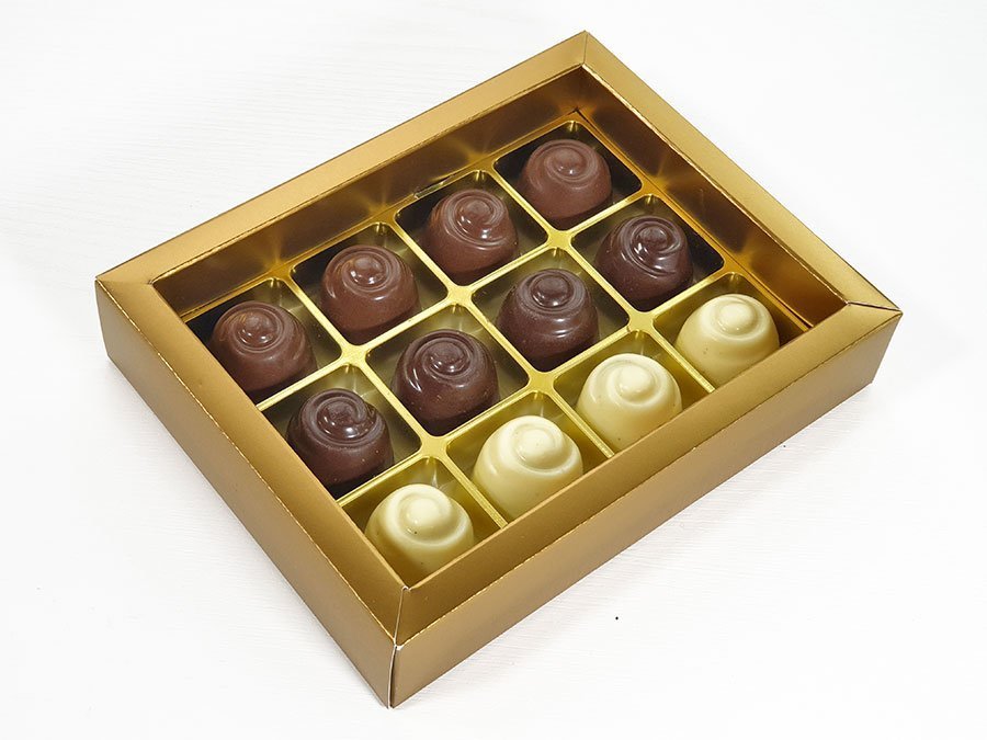 Choketo Low Carb & Keto Pralinés Großpackung mit 12 gefüllten, handgemachten Pralinen - Schokolade & Füllungen ohne Zuckerzusatz – xylitfrei