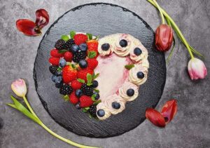 Rezept Vanille Beeren Herztorte lowcarb glutenfrei