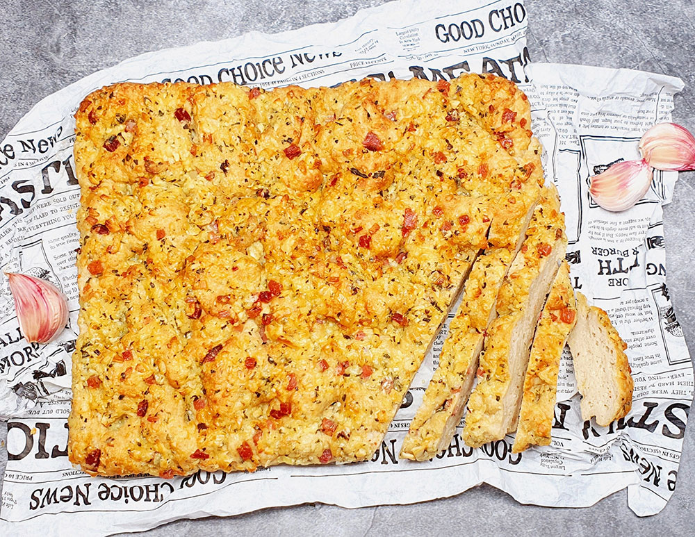 Rezept Knoblauch Speck Focaccia lowcarb keto glutenfrei