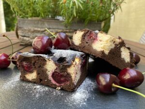 Rezept Brownie-Cheesecake-Kirsch-Schnitte lowcarb kalorienarm glutenfrei keto