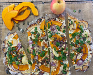 Rezept Kürbis Apfel Flammkuchen lowcarb keto glutenfrei