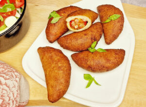 Rezept Panzerotti - frittierte Pizzateigtaschen lowcarb keto glutenfrei